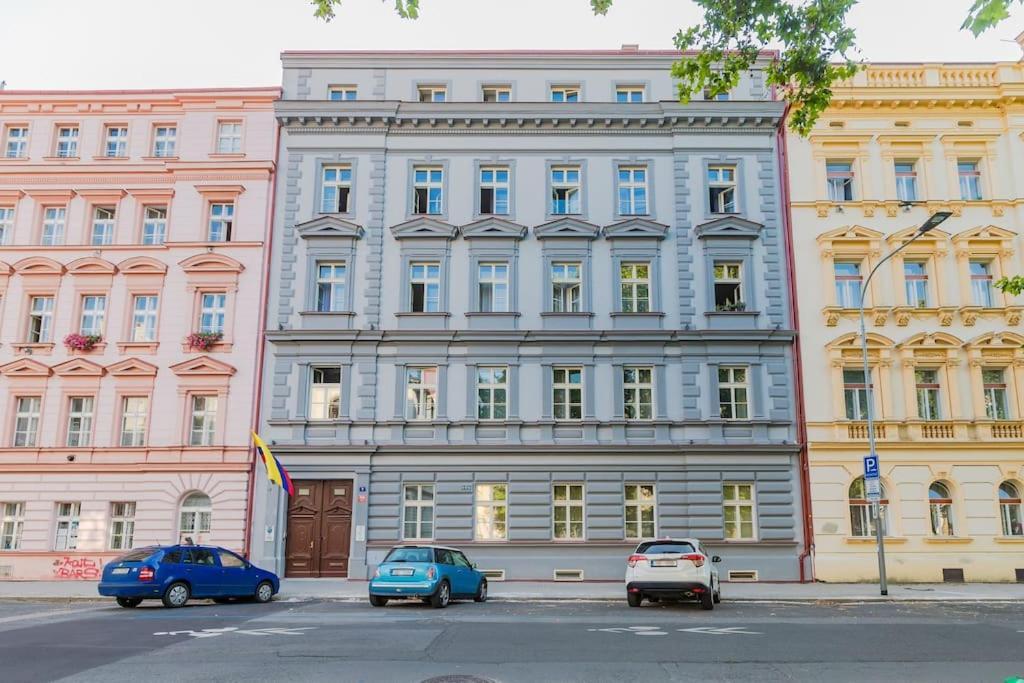 Cozy Quiet New Apartment In Karlin Square Prague Exterior photo